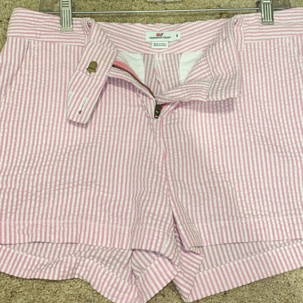 Vineyard Vine shorts